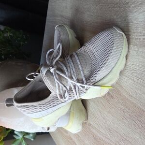 Sorel Kinetic Sneakers